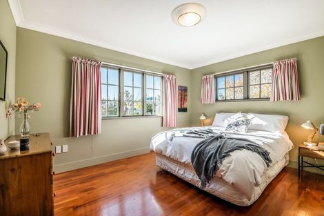 Photo of property in 10a Cassino Street, Bayswater, Auckland, 0622