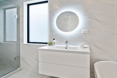 Photo of property in 10 Kea Road, Silverdale, 0932