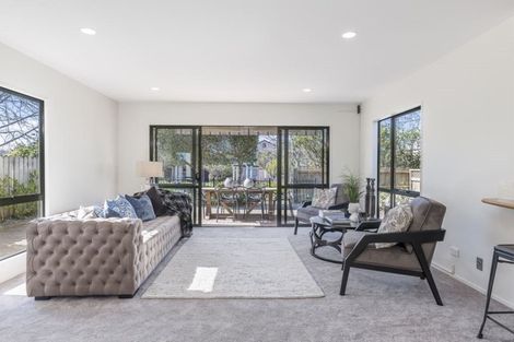 Photo of property in 21/15f Vinograd Drive, Te Atatu Peninsula, Auckland, 0610