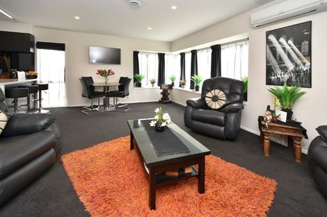 Photo of property in 1 Chatswood Place, Bishopdale, Christchurch, 8051