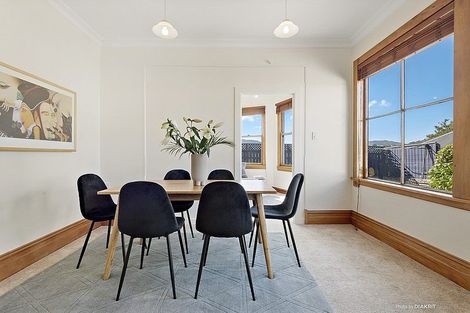 Photo of property in 26 Grove Road, Kelburn, Wellington, 6012