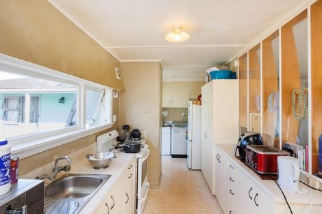 Photo of property in 11 Hannan Street, Levin, 5510