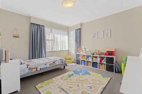 Photo of property in 1 Kimberley Grove, Westbrook, Palmerston North, 4412