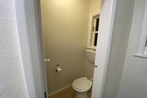 Photo of property in 1/158 Newlands Road, Newlands, Wellington, 6037