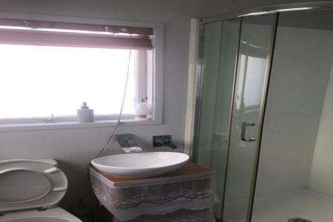 Photo of property in 12a Waiari Road, Conifer Grove, Takanini, 2112