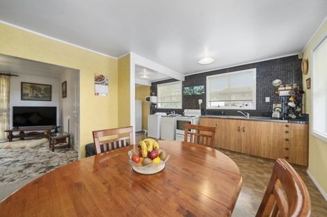 Photo of property in 4 Mawhare Street, Titahi Bay, Porirua, 5022