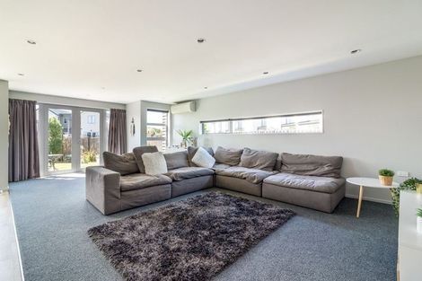 Photo of property in 21 Eric Adam Way, Linwood, Christchurch, 8062