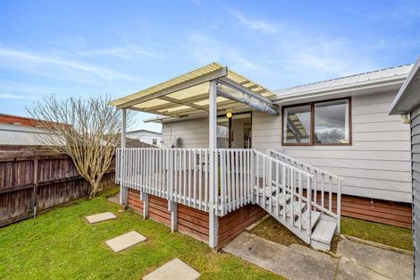 Photo of property in 1/63c Colwill Road, Massey, Auckland, 0614