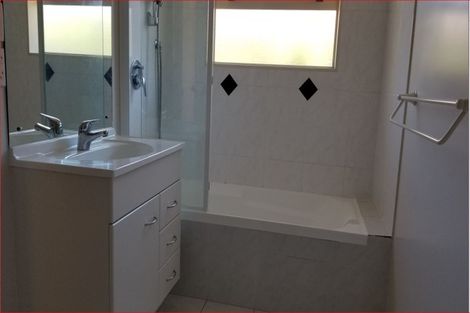 Photo of property in 12 Wheaton Place, Glen Eden, Auckland, 0602