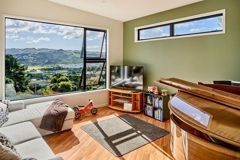 Photo of property in 30a Lagden Street, Camborne, Porirua, 5026