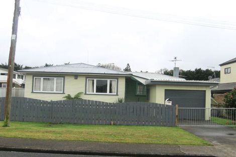 Photo of property in 2/6 Alexander Street, Papakura, 2110