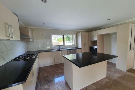 Photo of property in 813 Te Atatu Road, Te Atatu Peninsula, Auckland, 0610