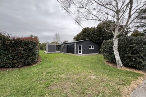 Photo of property in 171 Boord Crescent, Kumeu, 0891