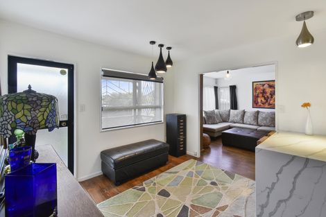 Photo of property in 1/8 Kimdale Place, Totara Heights, Auckland, 2105