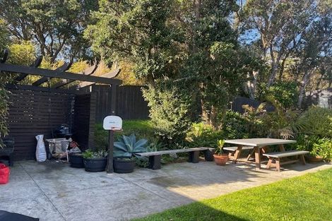 Photo of property in 31 Cavendish Square, Strathmore Park, Wellington, 6022