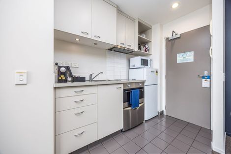 Photo of property in Proximity Apartments, 405/17 Osterley Way, Manukau, Auckland, 2104