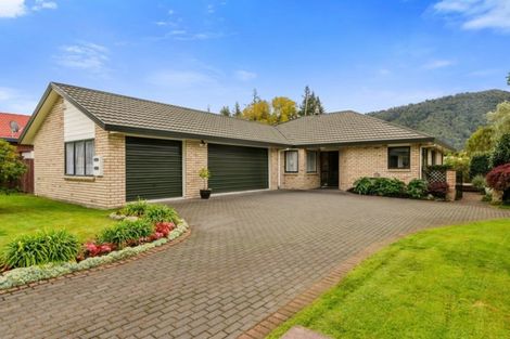 Photo of property in 22 Edward Payton Grove, Pukehangi, Rotorua, 3015