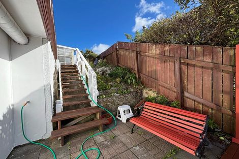 Photo of property in 272 Dowse Drive, Maungaraki, Lower Hutt, 5010