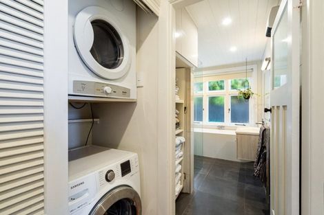 Photo of property in 46 Ngataringa Road, Devonport, Auckland, 0624