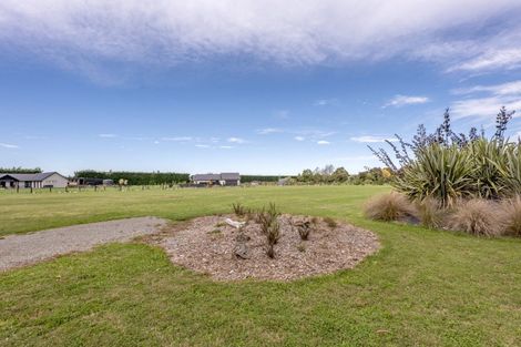 Photo of property in 2 Walford Way, Darfield, 7571