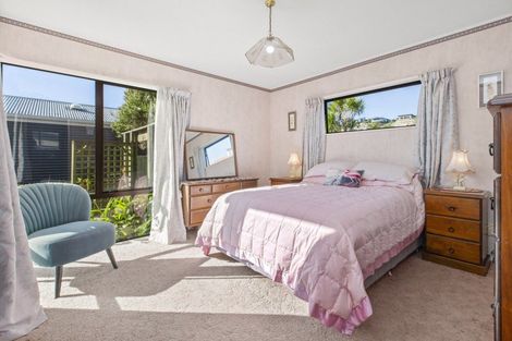 Photo of property in 58a Wallis Street, Raglan, 3225
