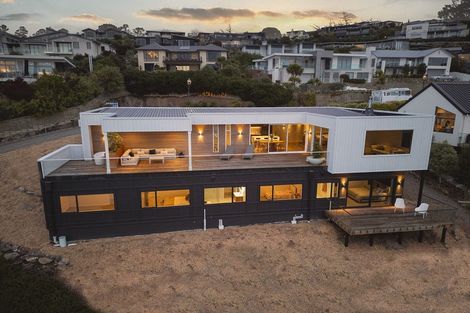 Photo of property in 13 Saint Remy Lane, Redcliffs, Christchurch, 8081