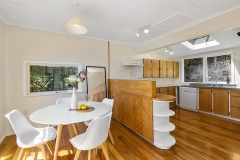 Photo of property in 51 Ferry Road, Days Bay, Lower Hutt, 5013