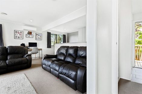 Photo of property in 2/8 Dalmatia Place, Henderson, Auckland, 0612