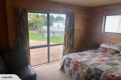 Photo of property in 11 Pauareka Road, Haast, 7886