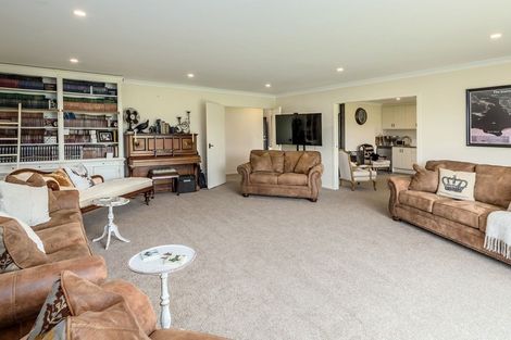 Photo of property in 13 Paterson Street, Pahiatua, 4910