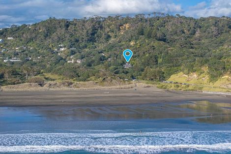 Photo of property in 10 Waitea Road, Muriwai, Waimauku, 0881