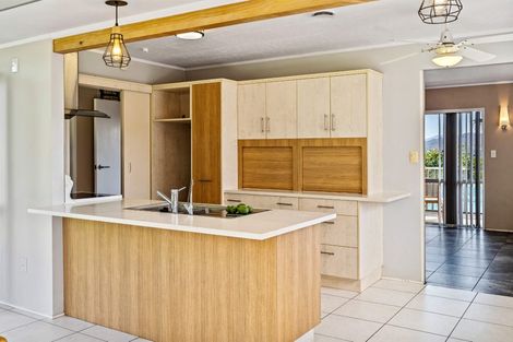 Photo of property in 10 Robin Hood Place, Onerahi, Whangarei, 0110