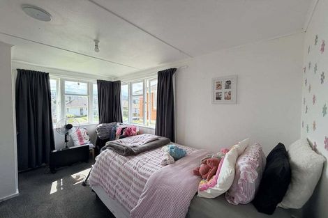 Photo of property in 21 Burgess Street, Green Island, Dunedin, 9018