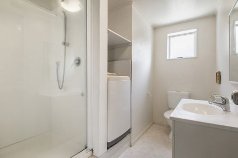 Photo of property in 134 Exmouth Road, Northcote, Auckland, 0627