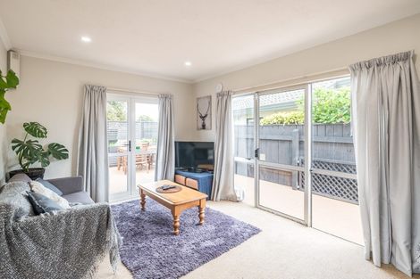 Photo of property in 39 Raumati Road, Raumati Beach, Paraparaumu, 5032