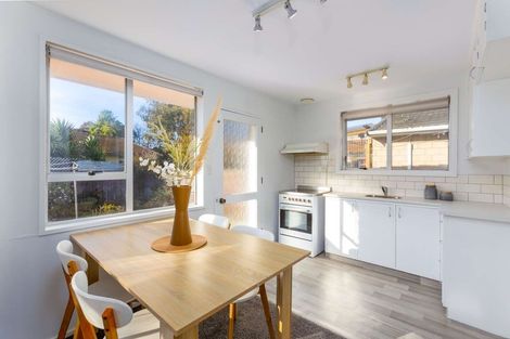 Photo of property in 2/19 Leonie Place, Aranui, Christchurch, 8061