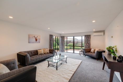 Photo of property in 69 Lowry Avenue, Redwood, Christchurch, 8051