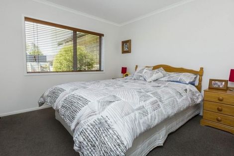 Photo of property in 22 Sunstone Crescent, Brown Owl, Upper Hutt, 5018