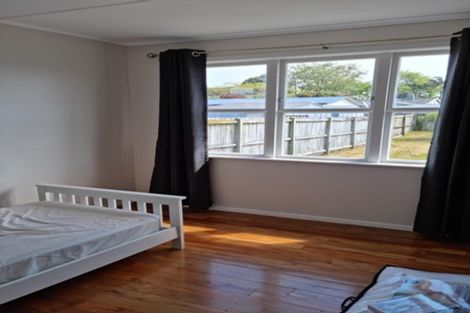 Photo of property in 14 Mariner Street, Mangere, Auckland, 2022