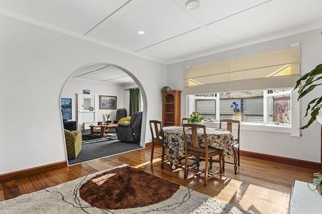 Photo of property in 219 Devon Street West, New Plymouth, 4310