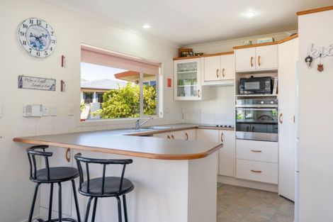 Photo of property in 17 Scott Drive, Nukuhau, Taupo, 3330