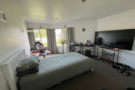 Photo of property in 2 Taiko Court, Northpark, Auckland, 2013
