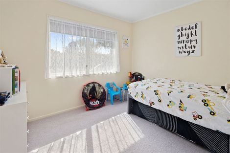 Photo of property in 1/49 Strid Road, Te Atatu South, Auckland, 0610