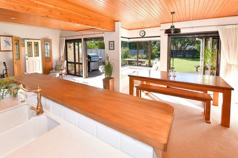 Photo of property in 48 Laurence Street, Manly, Whangaparaoa, 0930