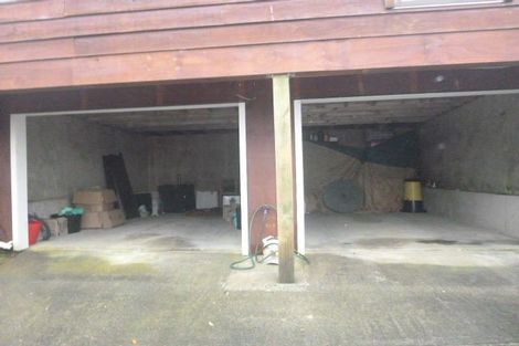 Photo of property in 65a Black Rock Road, Newlands, Wellington, 6037