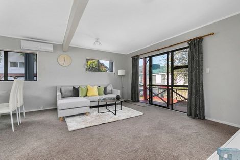 Photo of property in 11 Titirangi Road, New Lynn, Auckland, 0600