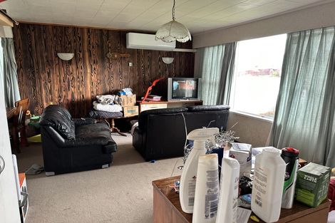 Photo of property in 51 Bodi Place, Te Atatu South, Auckland, 0610