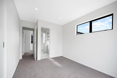 Photo of property in 49 Opoka Street, Papakura, 2110