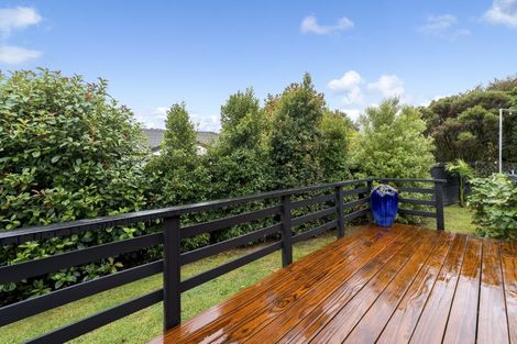 Photo of property in 21 Misty Valley Drive, Henderson, Auckland, 0612