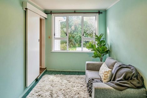 Photo of property in 18 Wyndrum Avenue, Waterloo, Lower Hutt, 5011